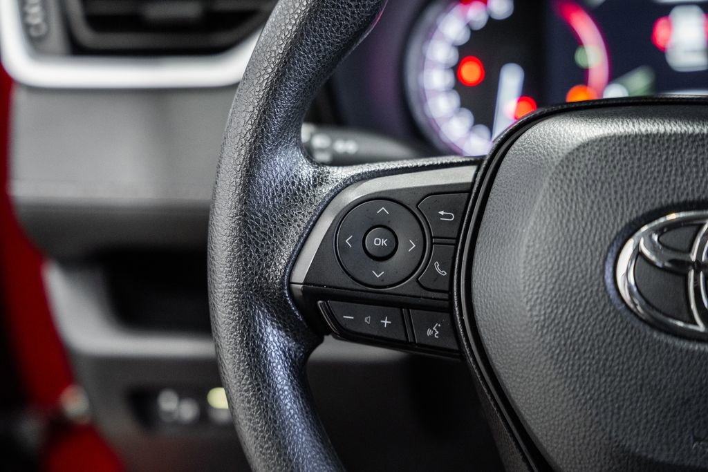 Used 2024 Toyota RAV4 LE image 23