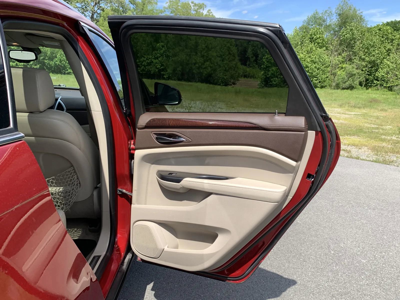 Used 2015 Cadillac SRX Performance AWD/4WD image 32