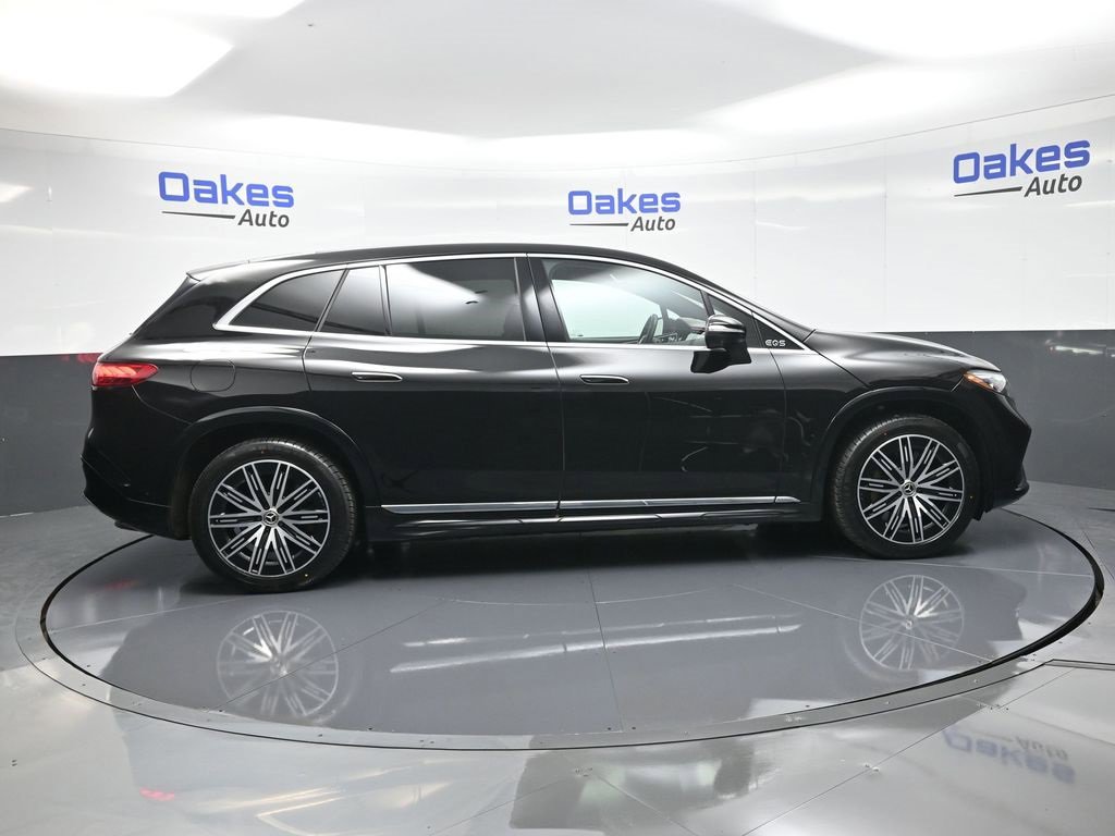 Used 2023 Mercedes-Benz EQS 580 4MATIC SUV image 9