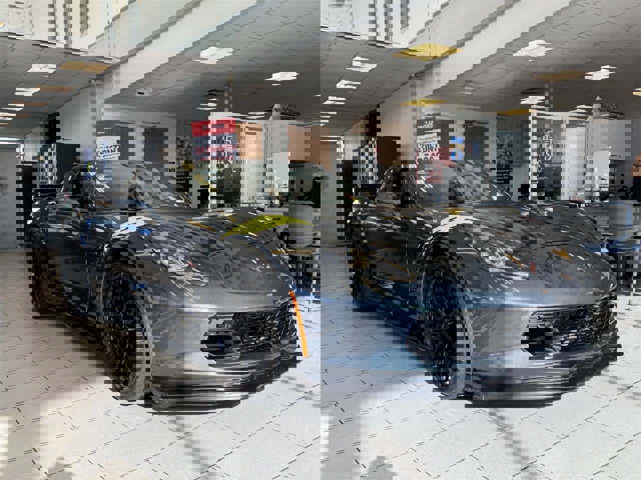 Used 2019 Chevrolet Corvette Grand Sport image 2