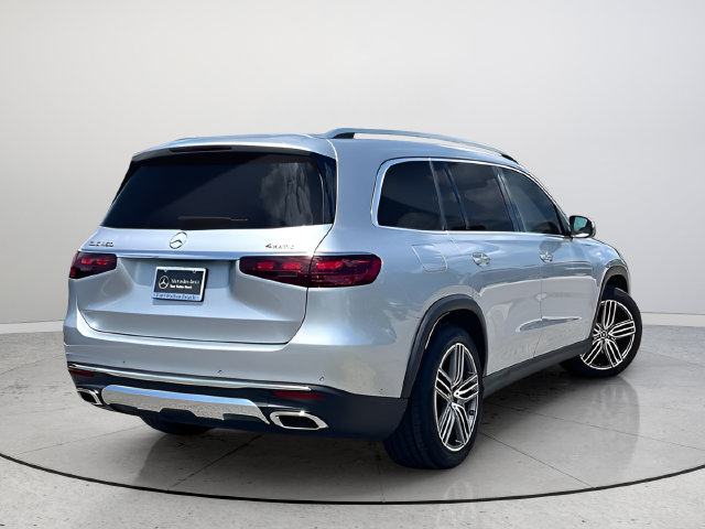 Used 2025 Mercedes-Benz GLS 450 4MATIC image 5