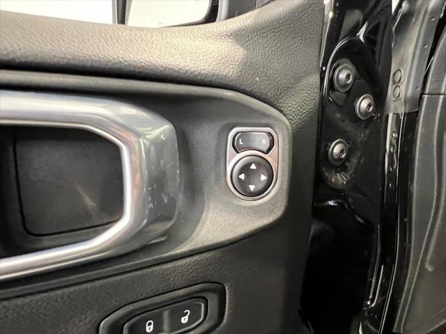 Certified 2024 Jeep Wrangler Sahara w/ Technology Group image 31