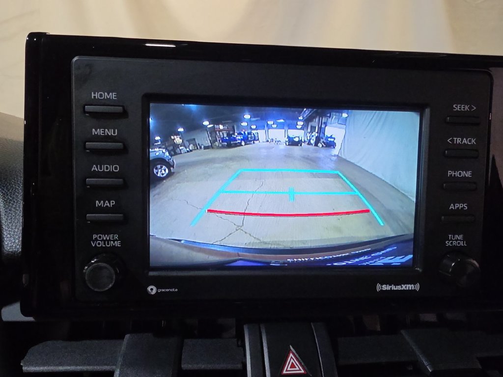 Used 2021 Toyota RAV4 LE AWD/4WD image 23
