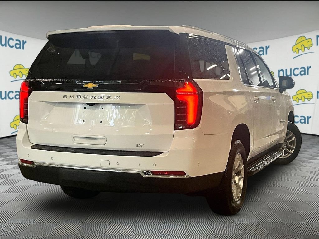Used 2025 Chevrolet Suburban LT AWD/4WD image 6