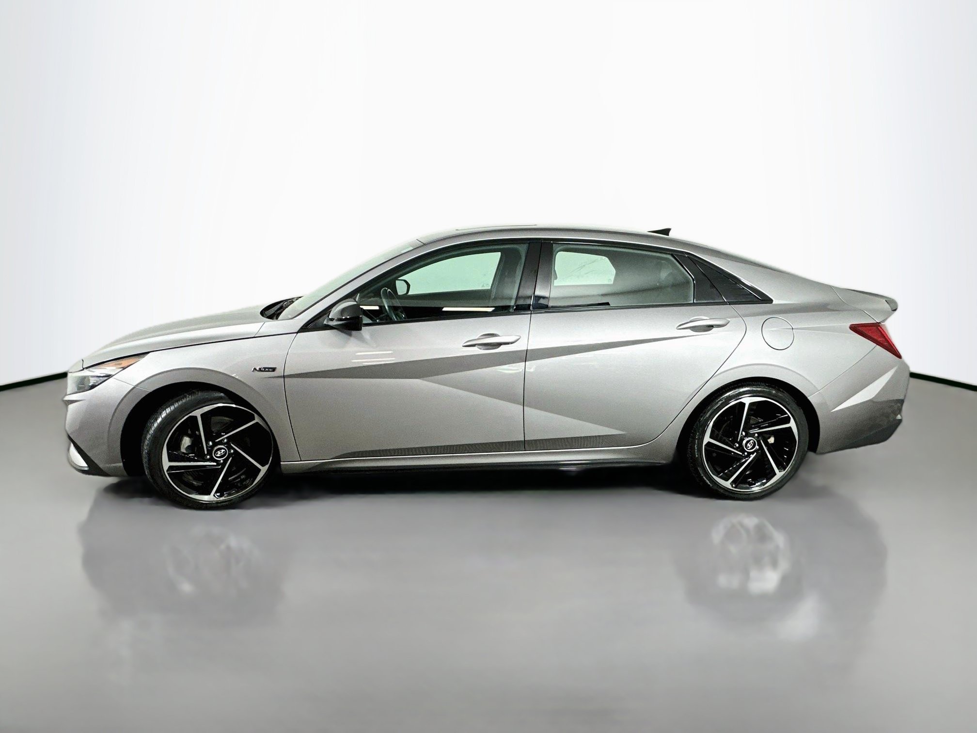 Certified 2023 Hyundai Elantra N Line FWD image 4