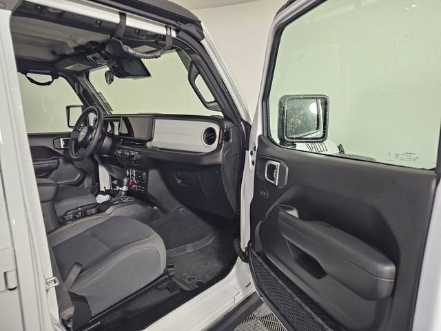 Used 2024 Jeep Wrangler Unlimited Sport image 13