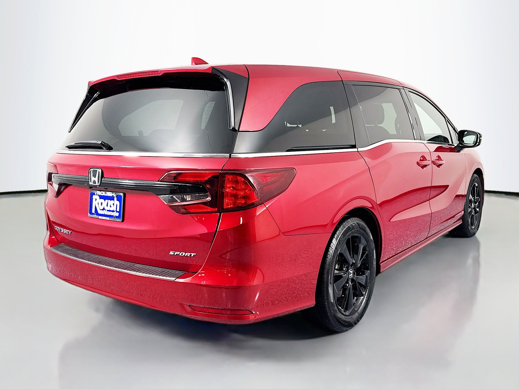 Certified 2023 Honda Odyssey Sport image 5