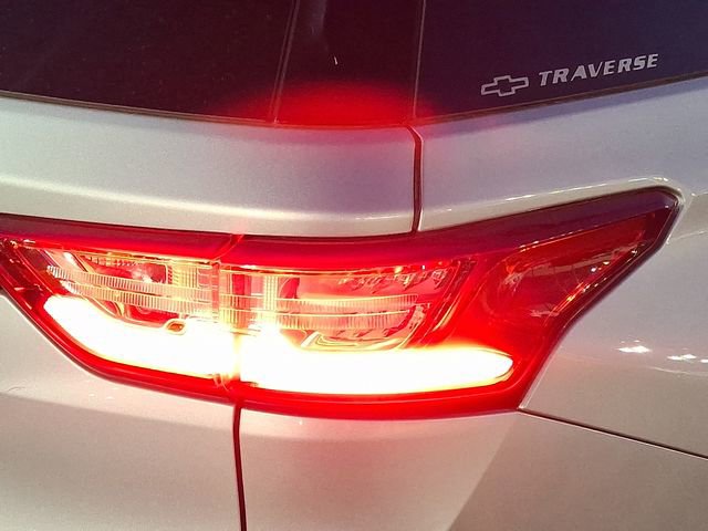 Used 2021 Chevrolet Traverse RS image 27