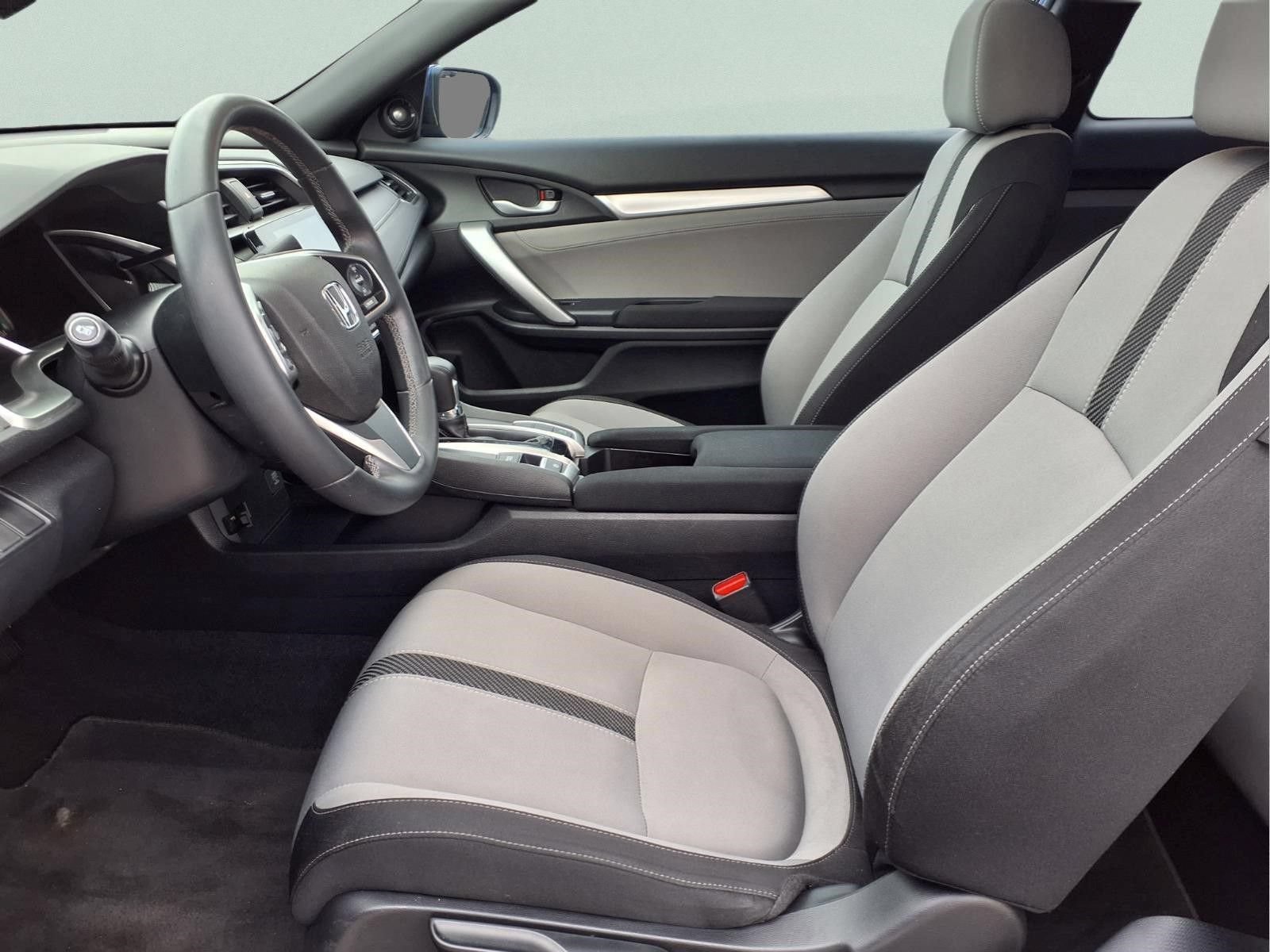Used 2018 Honda Civic EX-T image 11