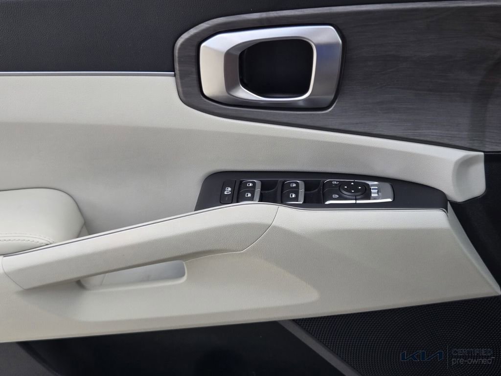Certified 2025 Kia Sorento X-Line EX image 35