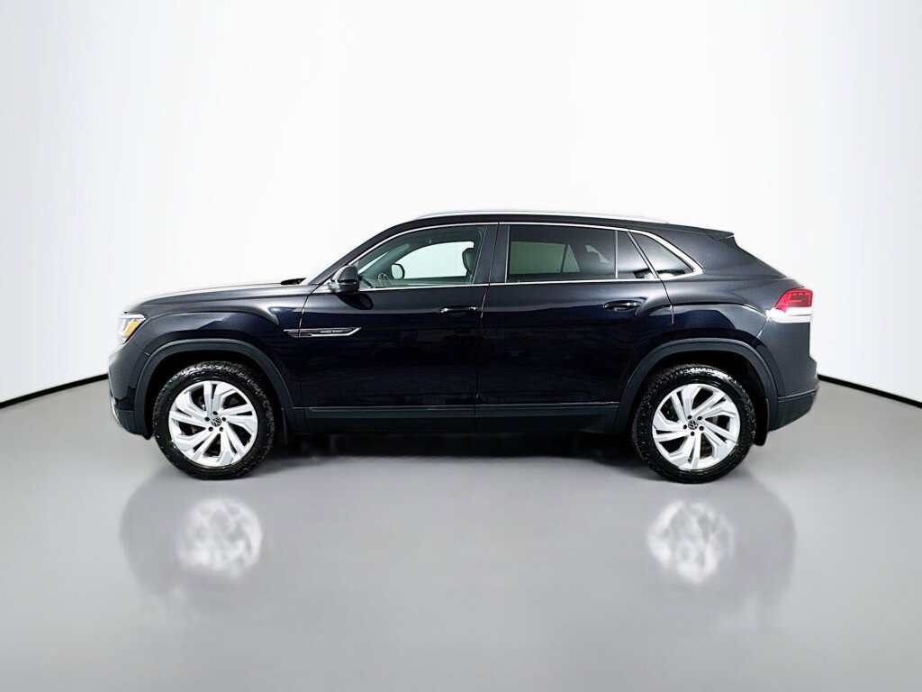 Used 2020 Volkswagen Atlas Cross Sport SEL image 2