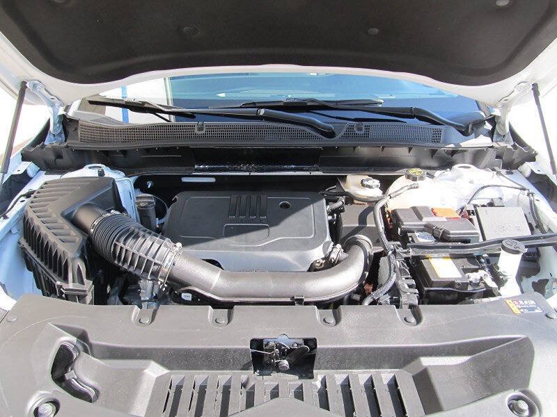 Used 2025 Chevrolet Blazer LT AWD/4WD image 3