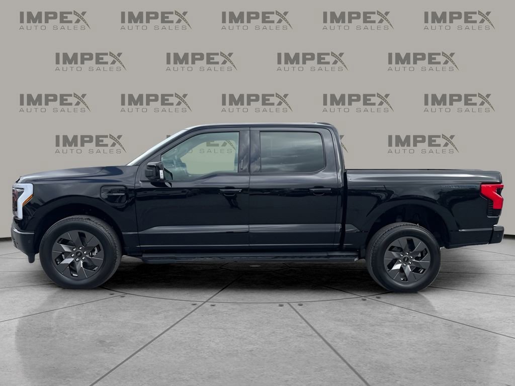 Used 2023 Ford F150 Lightning Lariat image 2
