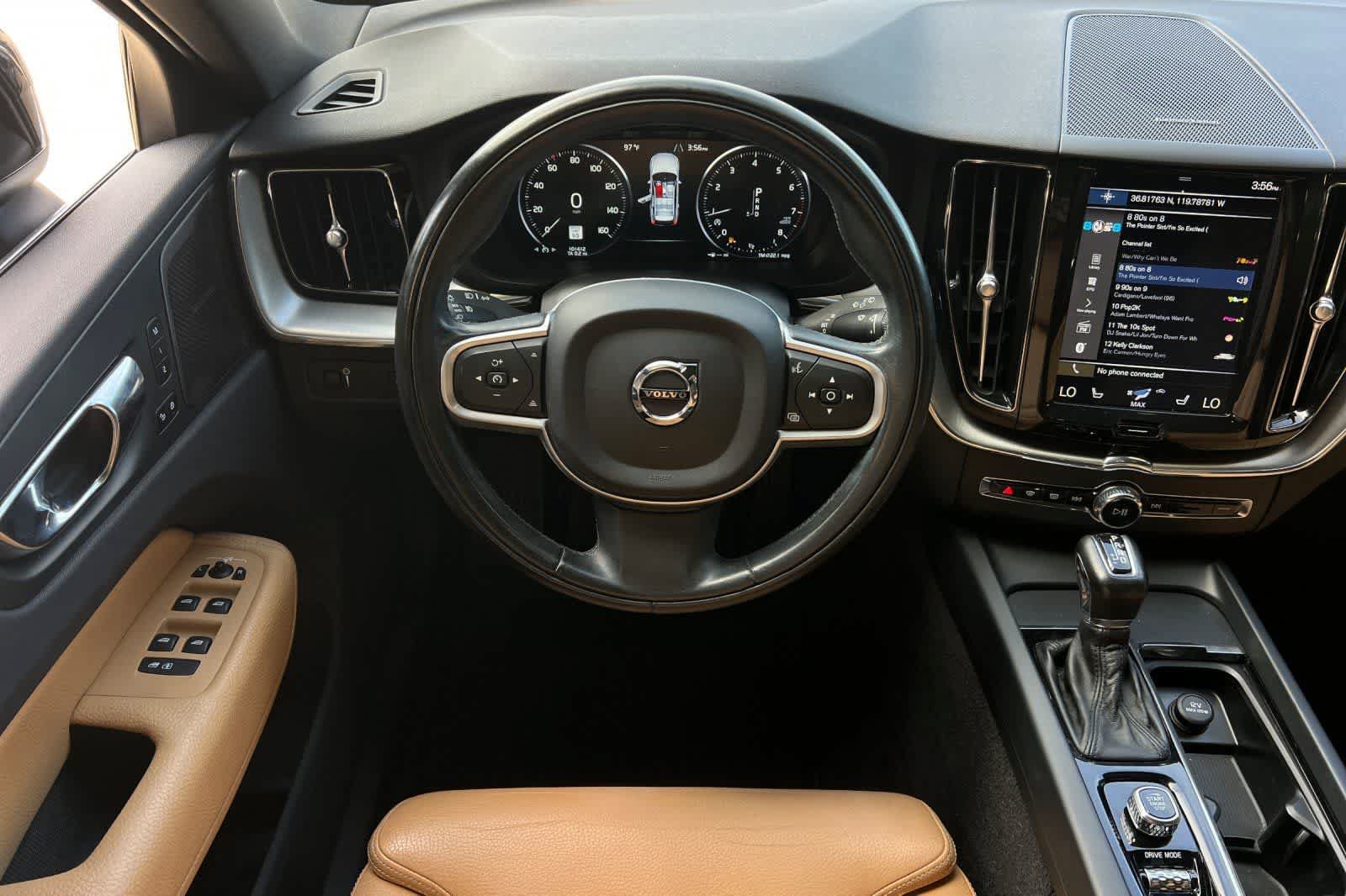 Used 2019 Volvo XC60 T6 Momentum w/ Multimedia Package AWD/4WD image 16