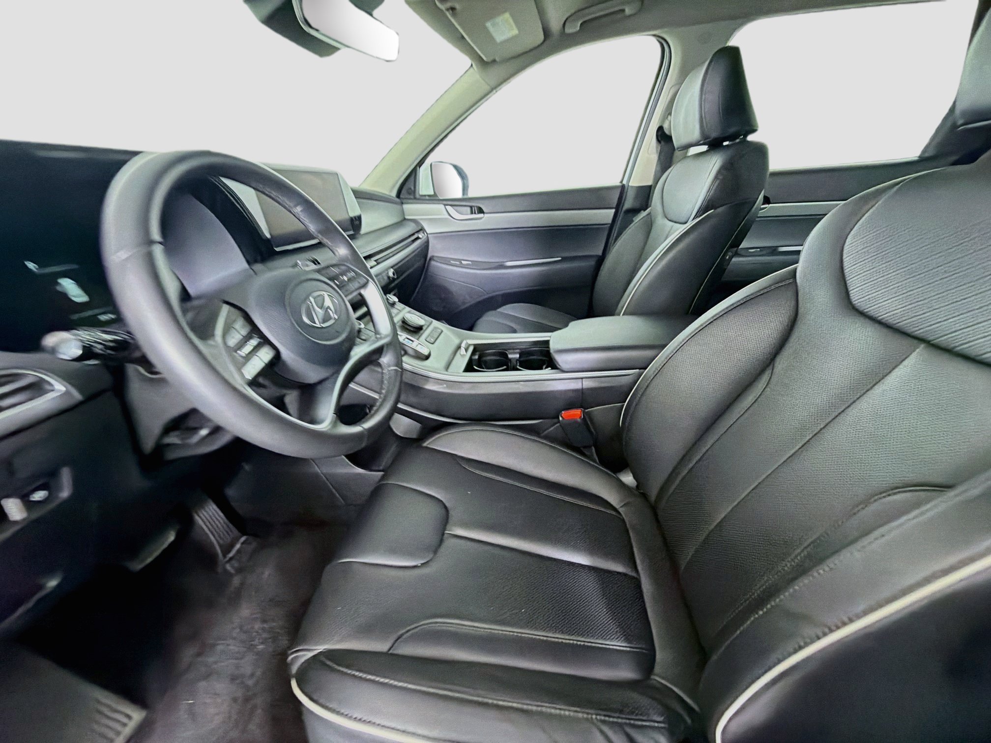 Used 2025 Hyundai Palisade SEL FWD image 13