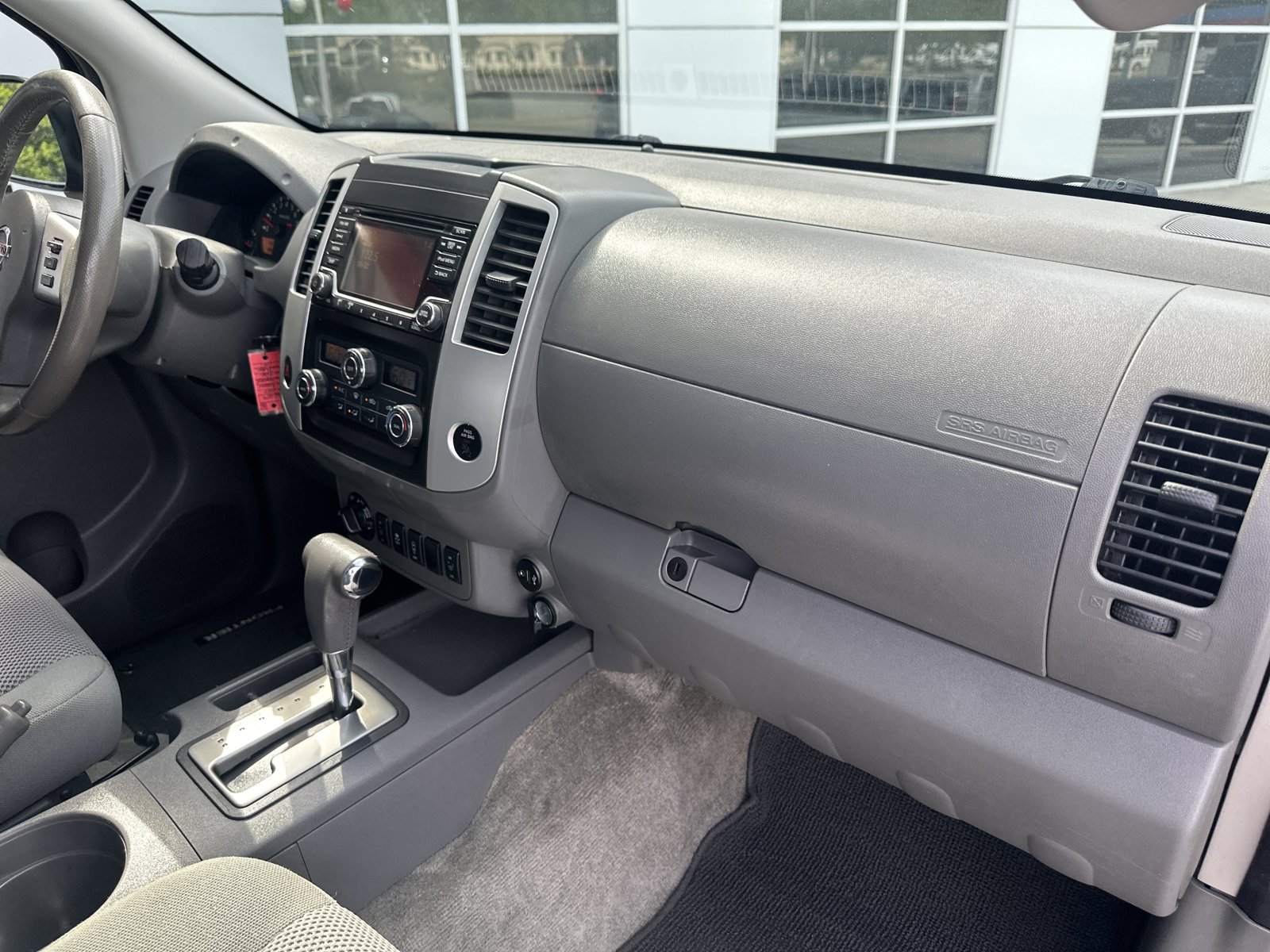 Used 2017 Nissan Frontier SV w/ SV Value Truck Package AWD/4WD image 25
