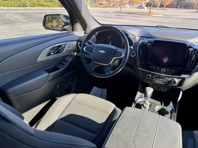 Used 2023 Chevrolet Traverse LT image 19