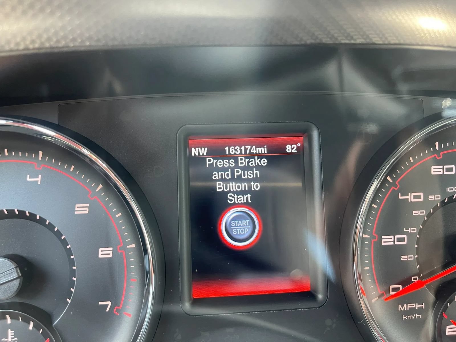 Used 2014 Dodge Charger SXT RWD image 16