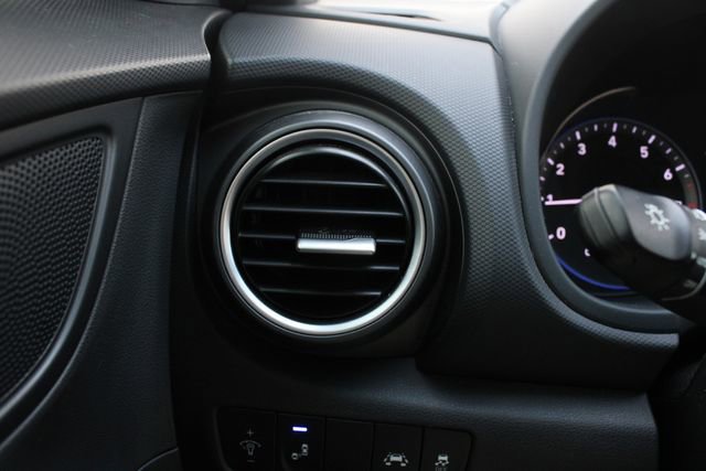 Used 2021 Hyundai Kona Night w/ Cargo Package image 9