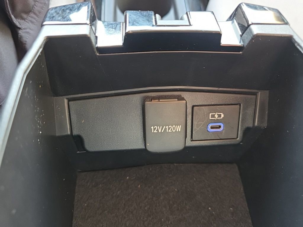 Used 2022 Toyota Corolla LE image 31