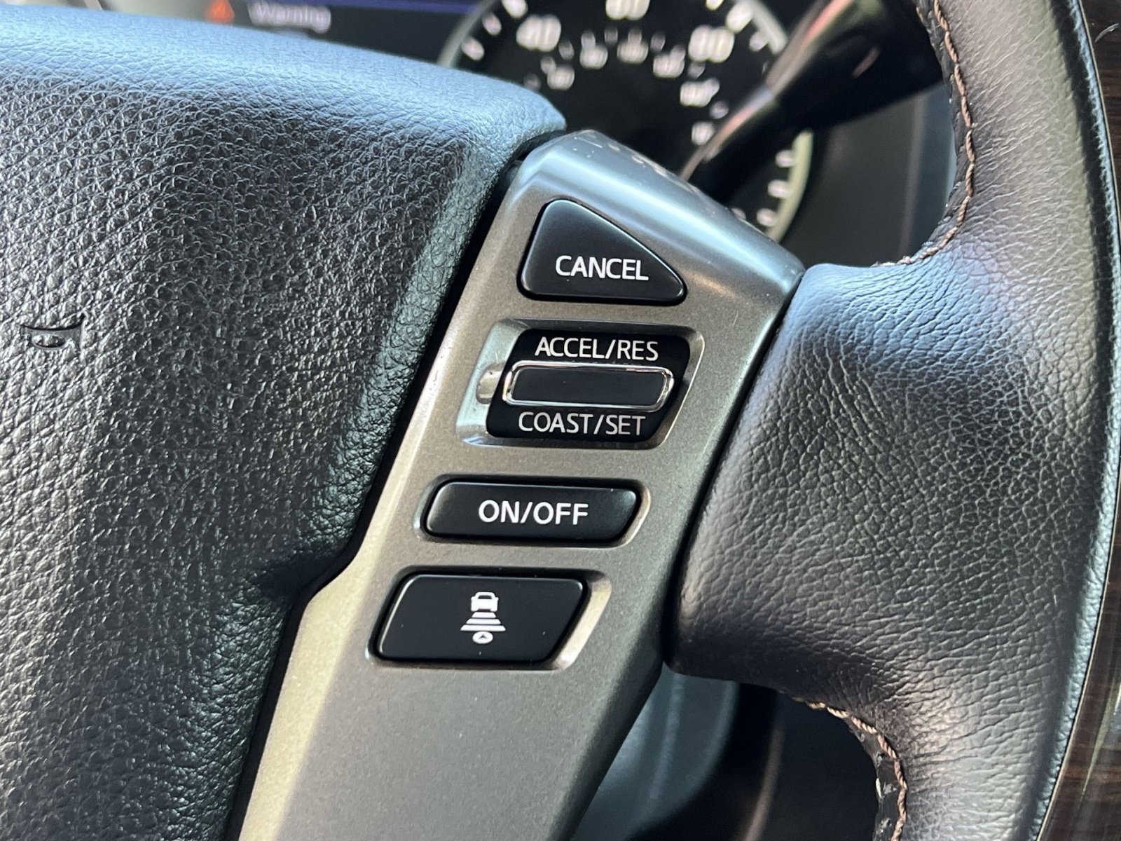 Used 2020 Nissan Titan Platinum Reserve w/ Protection Package 2 AWD/4WD image 31