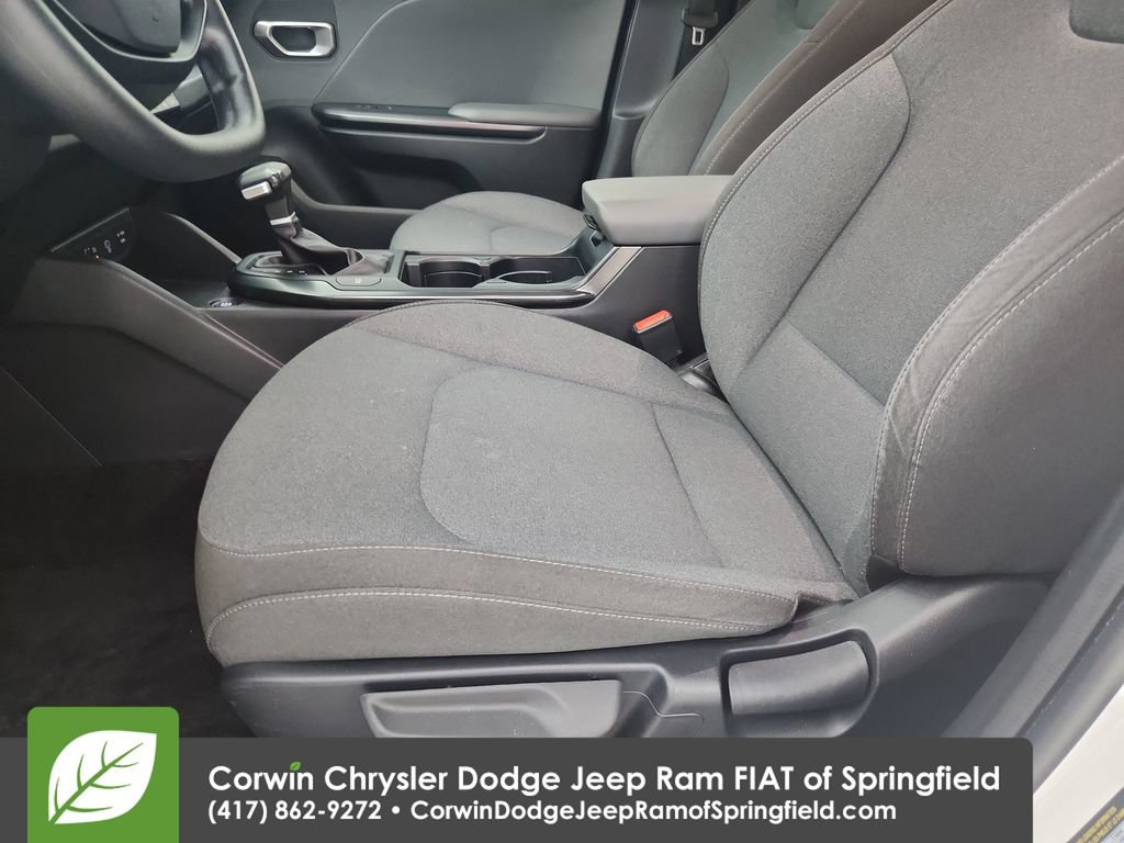 Used 2025 Kia K4 FWD image 19
