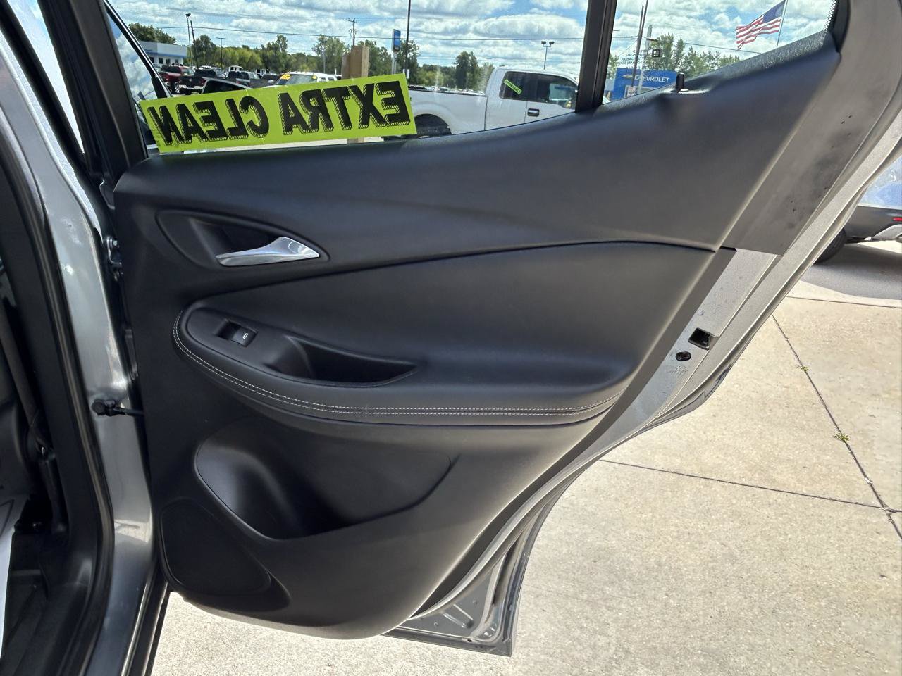 Used 2022 Buick Encore GX Preferred AWD/4WD image 15