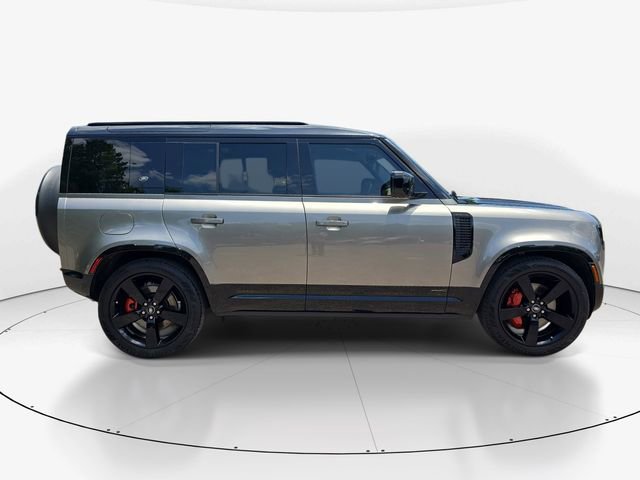 Used 2024 Land Rover Defender 110 X AWD/4WD image 5