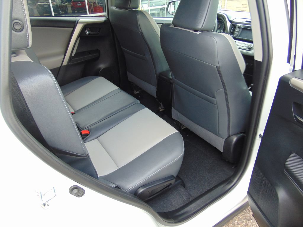 Used 2014 Toyota RAV4 Limited AWD/4WD image 4