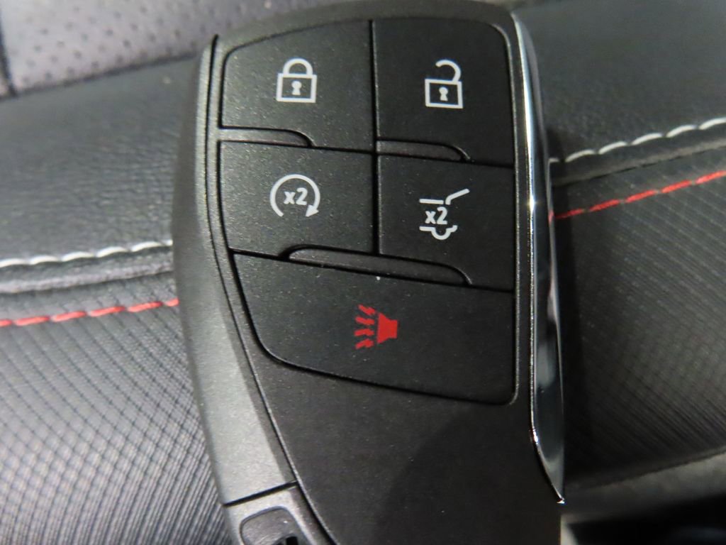 Used 2024 Chevrolet Traverse Z71 w/ LPO, Floor Liner Package AWD/4WD image 72