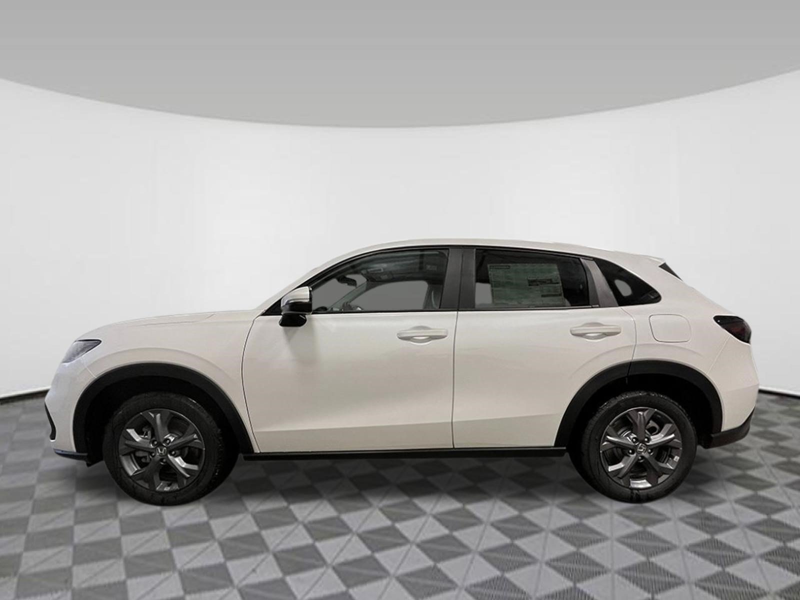 New 2027 Honda HR-V LX image 3