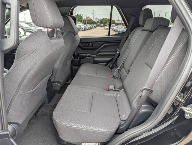 Used 2025 Toyota 4Runner SR5 AWD/4WD image 27