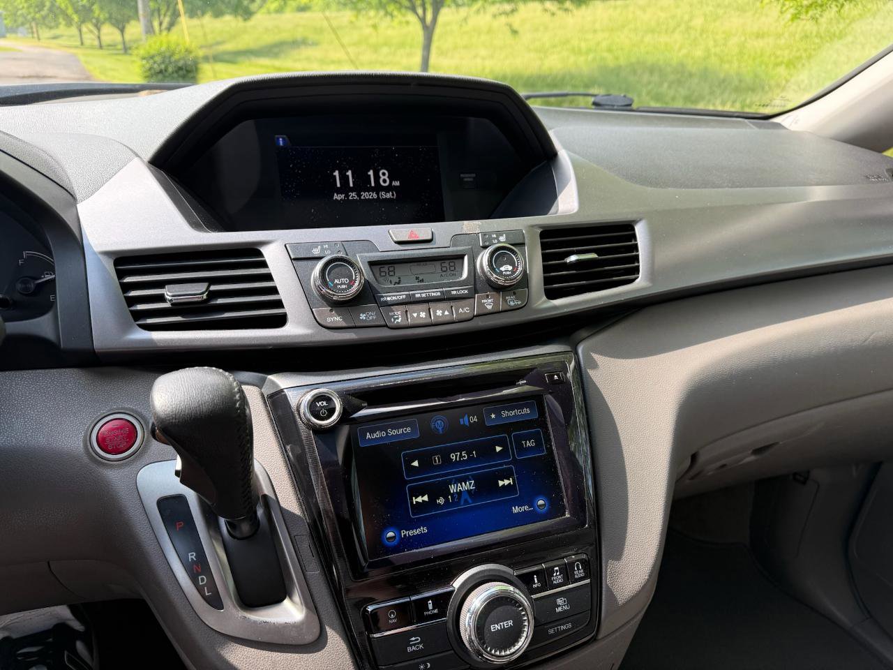 Used 2014 Honda Odyssey Touring Elite image 6