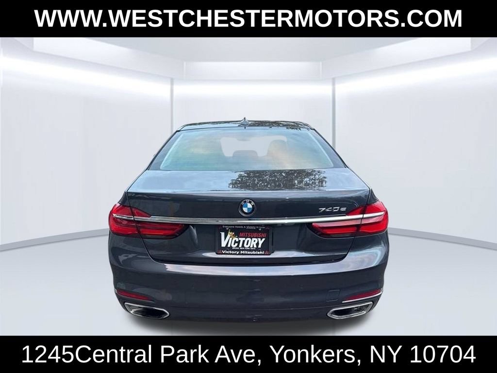 Used 2019 BMW 740e xDrive w/ Executive Package AWD/4WD image 5