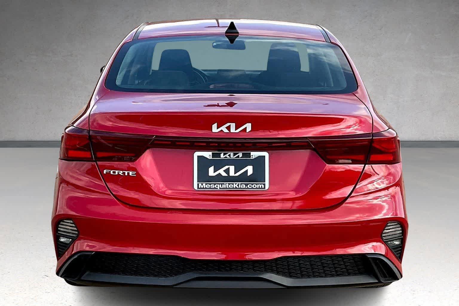 Certified 2023 Kia Forte LXS image 5