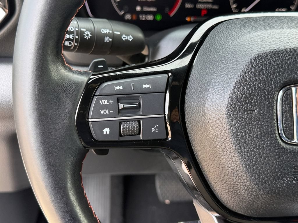 Used 2025 Honda Pilot TrailSport image 20