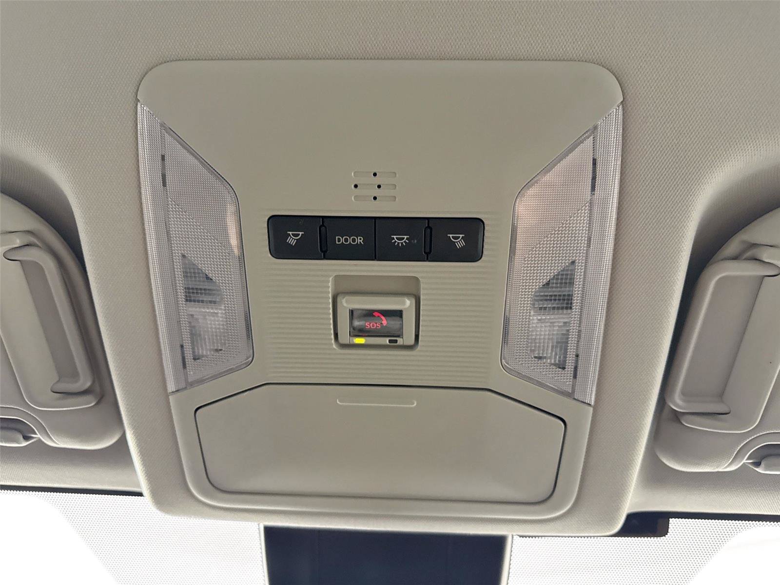 Used 2022 Toyota RAV4 XLE FWD image 6