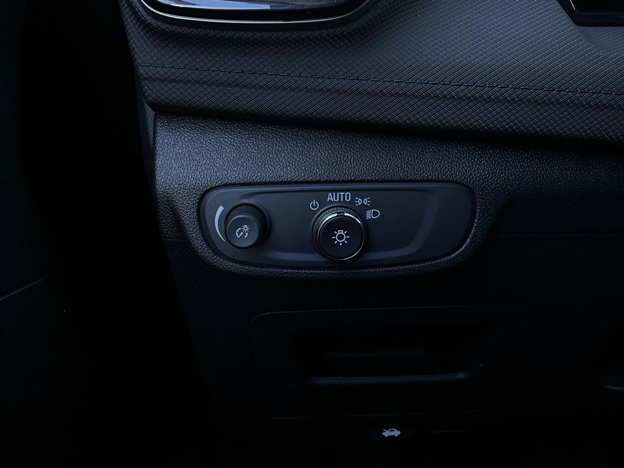 Used 2025 Chevrolet TrailBlazer LT image 18