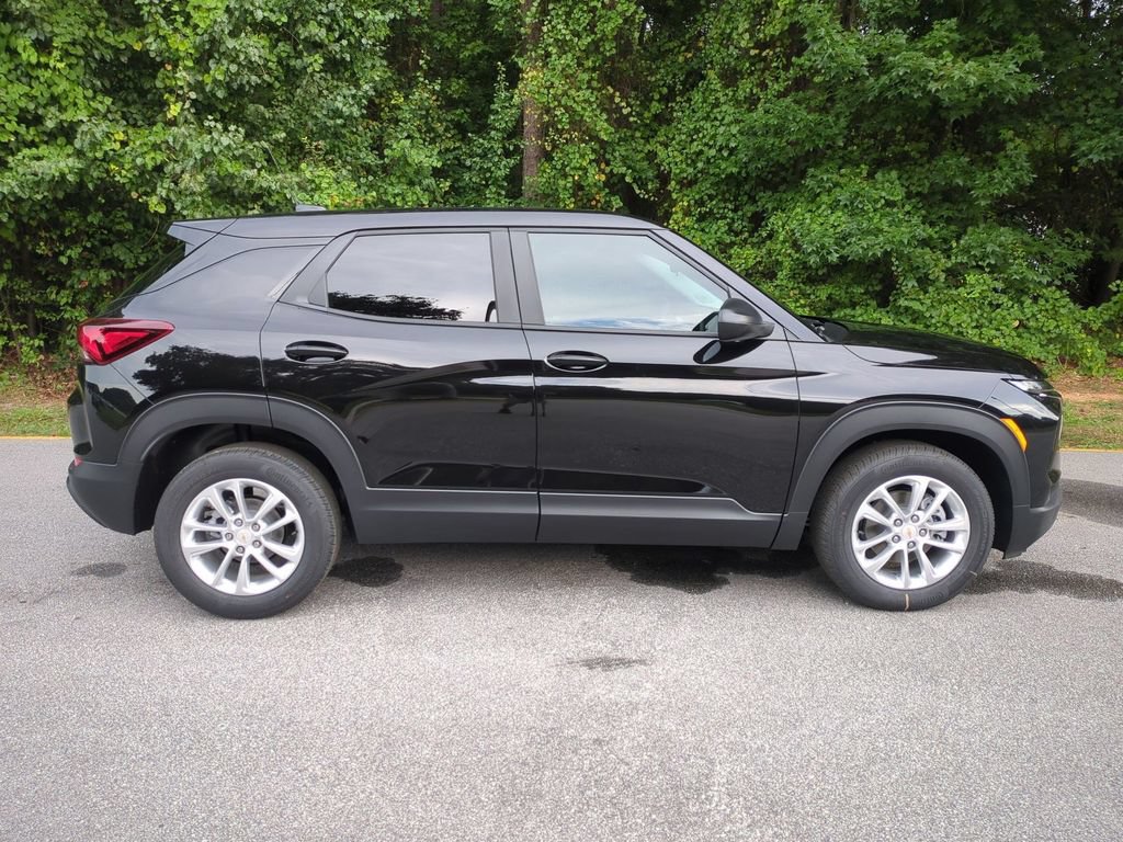 New 2026 Chevrolet TrailBlazer LS w/ LS Convenience Package FWD image 3
