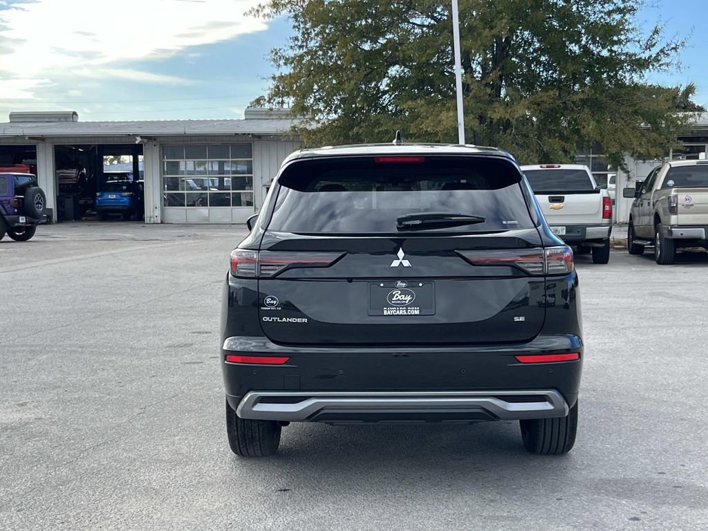 New 2026 Mitsubishi Outlander SE AWD/4WD image 4