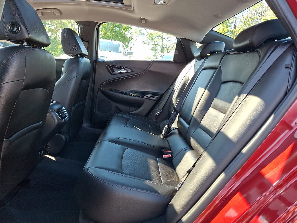 Used 2016 Chevrolet Malibu Premier w/ Driver Confidence Package FWD image 13