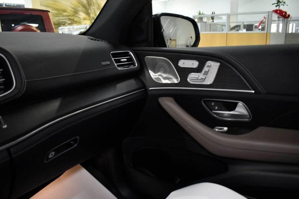 Used 2023 Mercedes-Benz GLE 53 AMG 4MATIC Coupe image 36