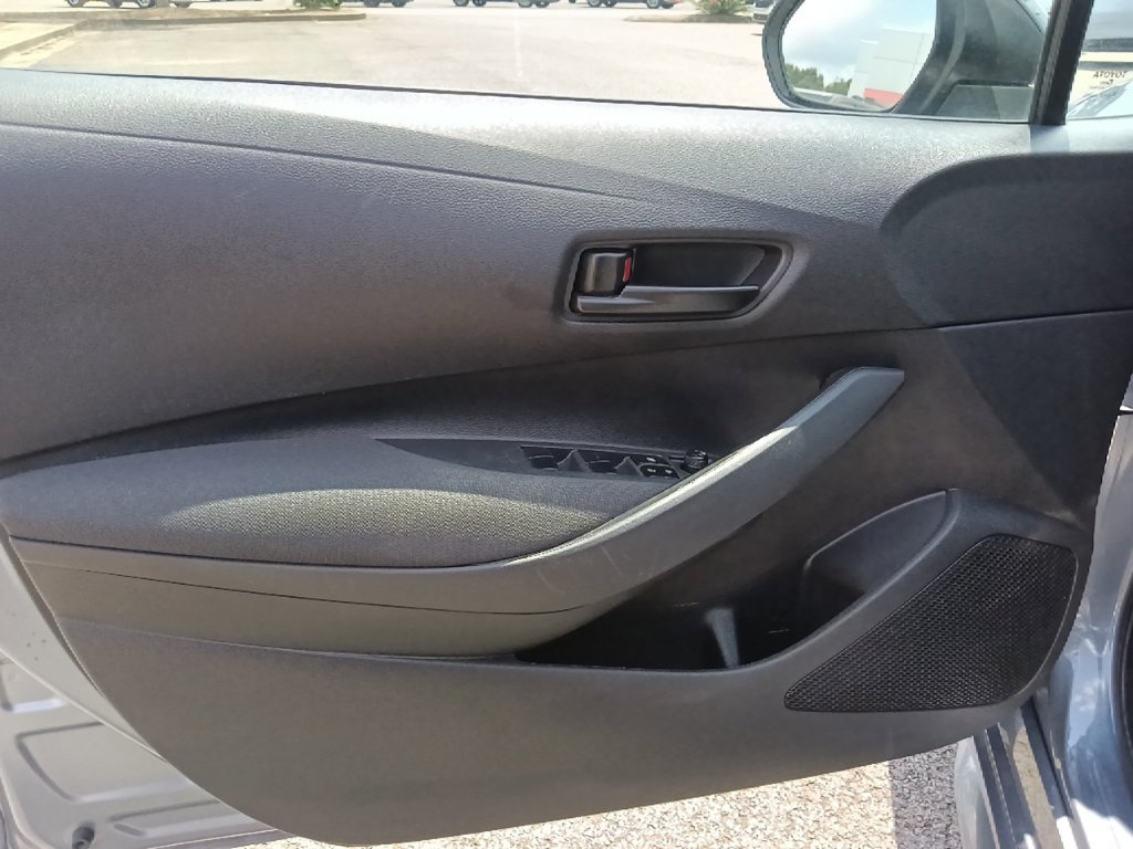 Used 2024 Toyota Corolla LE FWD image 11