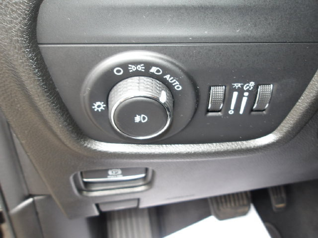 Used 2022 Jeep Grand Cherokee L Limited AWD/4WD image 19