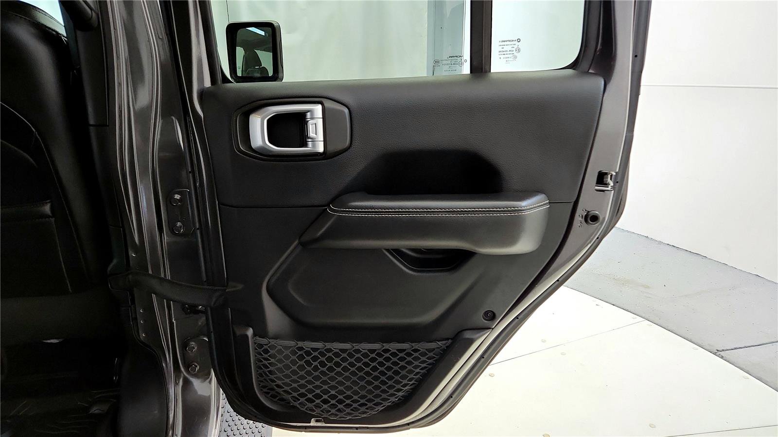 Used 2019 Jeep Wrangler Unlimited Sahara w/ Dual Top Group image 17