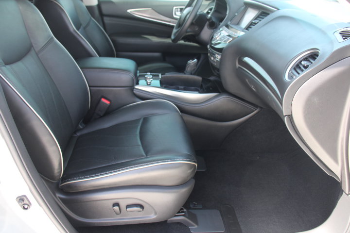 Used 2016 INFINITI QX60 Luxe w/ Premium Plus Package AWD/4WD image 21
