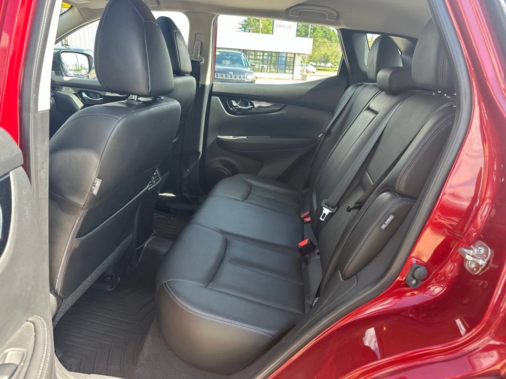 Used 2022 Nissan Rogue Sport SL w/ Premium Package AWD/4WD image 36