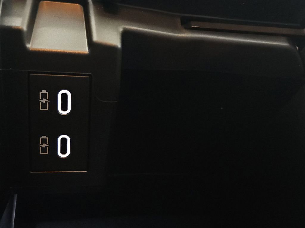 New 2026 Toyota Sienna XLE image 24