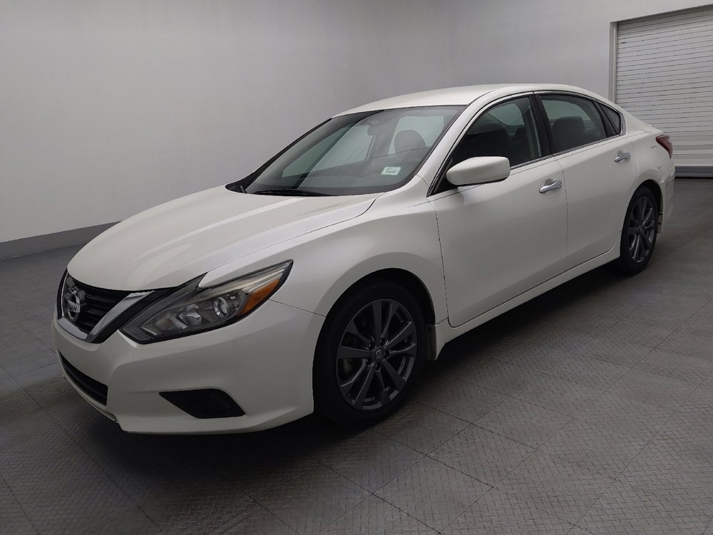 Used 2018 Nissan Altima 2.5 SR w/ SR Special Edition image 2