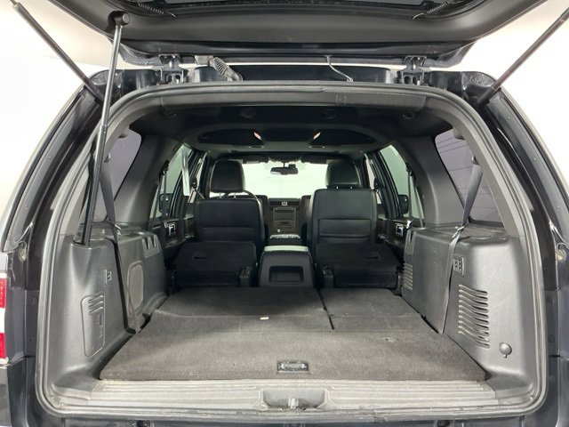 Used 2012 Lincoln Navigator 4WD image 30